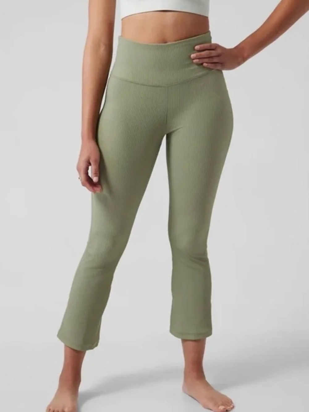 Athleta Elation Rib Crop Flare in Green Sz S